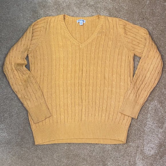 Bundle of 2 Classic Cable Knit Long Sleeve Sweaters - Picture 8 of 9